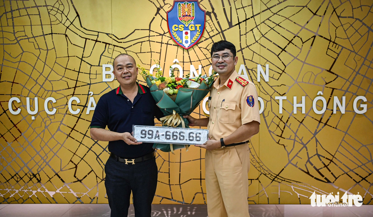 Chi hơn 4 tỉ đấu giá biển 99A-666.66, chủ xe xin phép \’nóc nhà\’