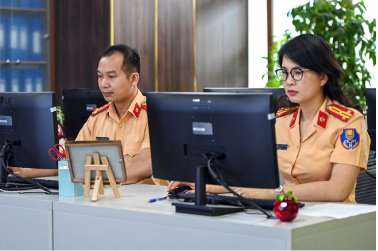 Kết quả đấu giá biển số xe ô tô ngày 8/1: Biển số 51L-333.33 được trả giá 8,35 tỷ đồng